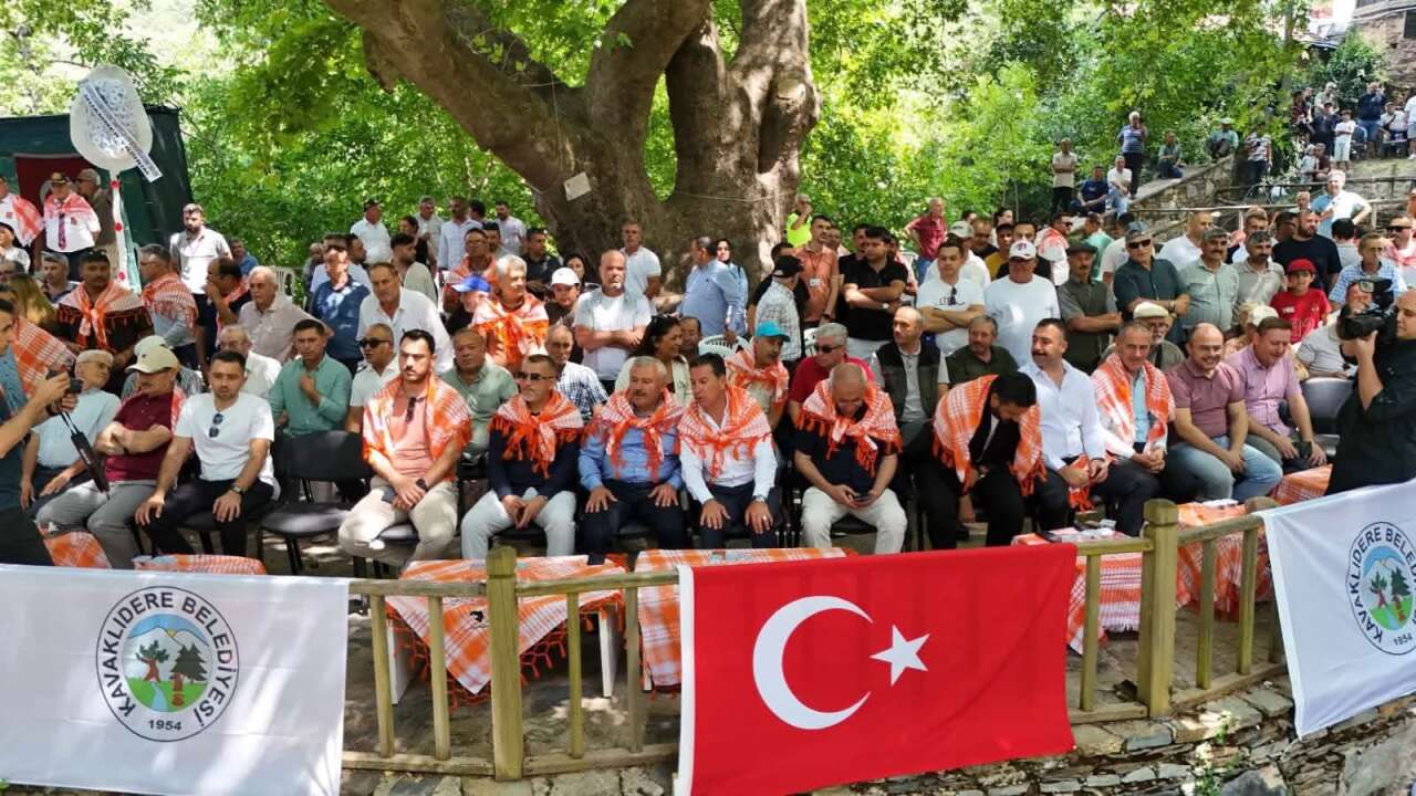 Mehmet Demir'den 32. Menteşe Beşpınar Yağlı Pehlivan Güreşleri'ne Destek Verenlere Teşekkür 6